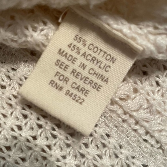 Altar’d State Women's White Crew Neck Cold Shoulder Long Sleeve Knit Top sz S - Picture 4 of 5